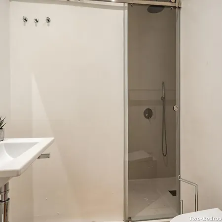 Akicity Campolide Light Appartement